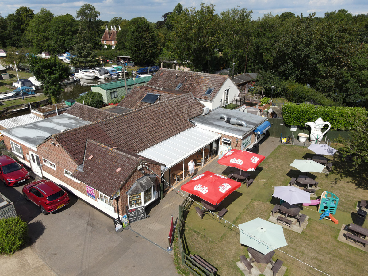 Teapot Island, Hampstead Lane, Yalding Businesses For Sale